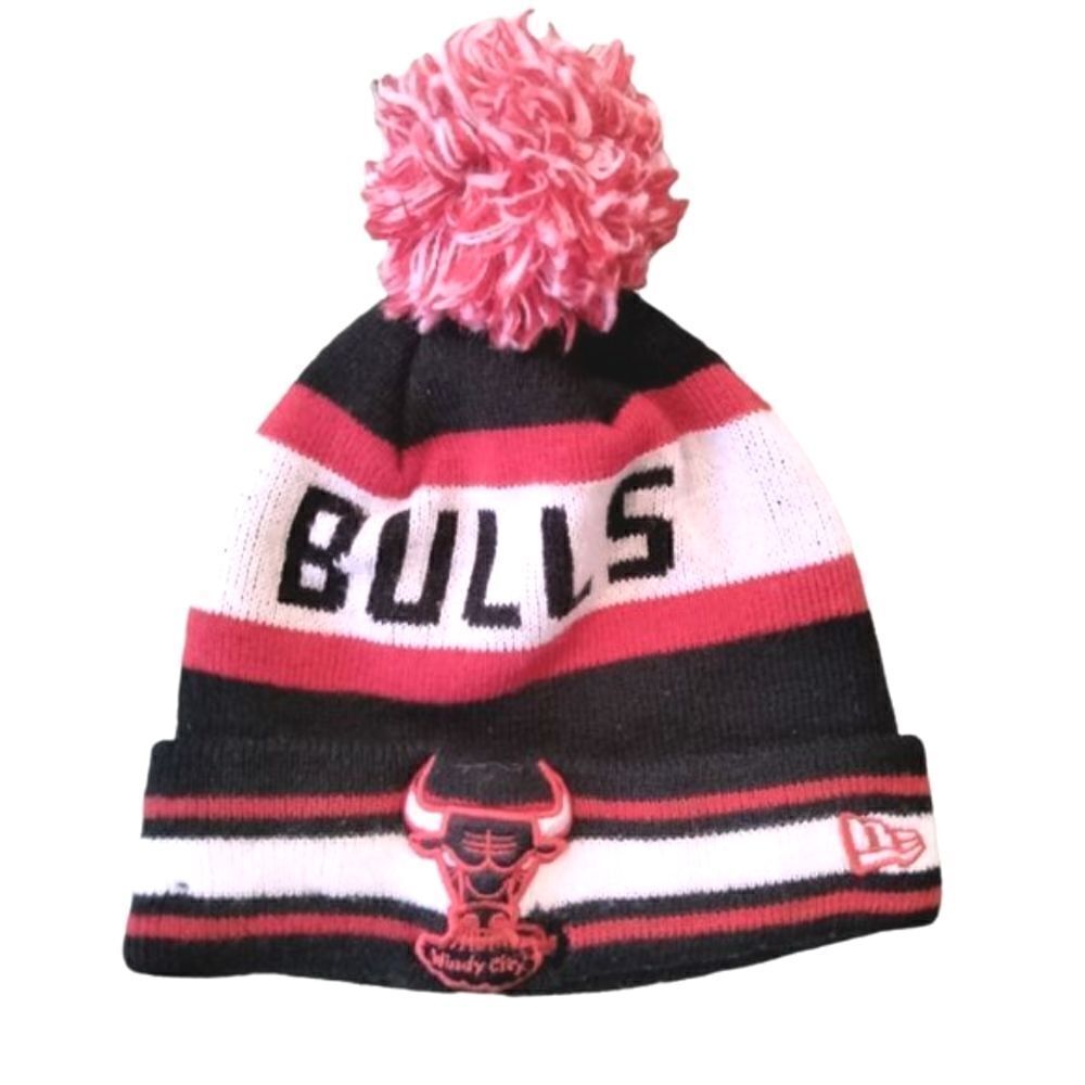 Hardwood Classics New Era Bulls Knit Pom Pom Hat Kids Black White Red
